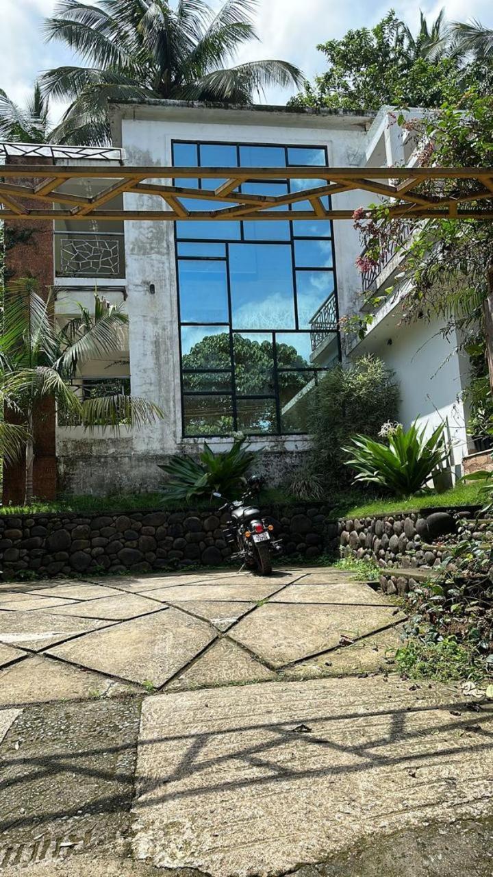 Orchid Villa Pinangode ภายนอก รูปภาพ
